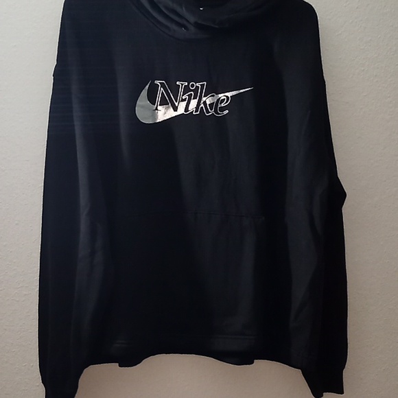 Nike Tops - Nike hoodie